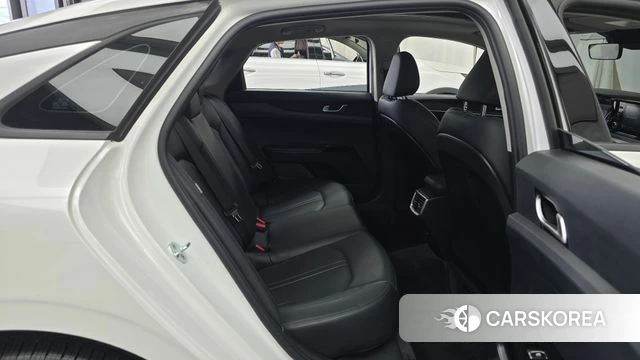 Kia K5 3rd generation 2021 Белый из Кореи, фото 3