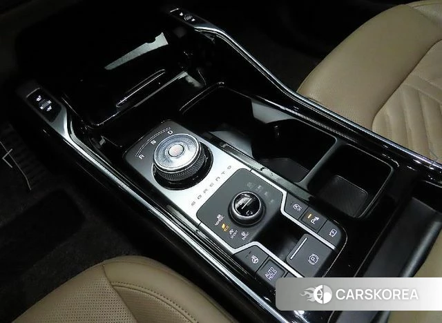 Kia The New Sorento 4th Generation 2024 Серебристо-серый из Кореи, фото 3