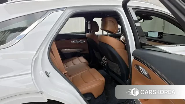Genesis GV70 2023 Белый из Кореи, фото 3