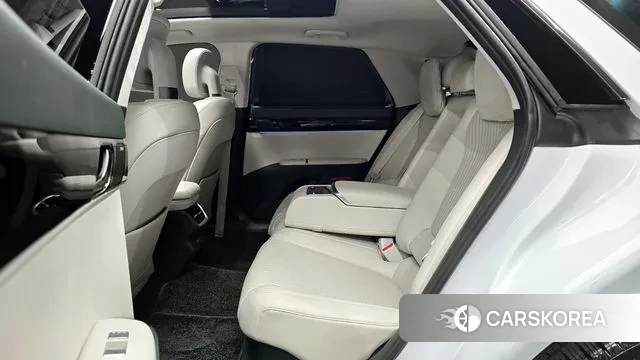 Hyundai Grandeur Hybrid (GN7) 2023 Белый из Кореи, фото 3