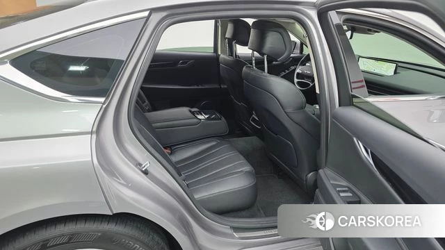 Genesis G80 (RG3) 2023 Серебряный из Кореи, фото 3