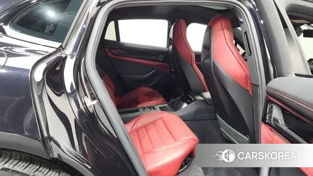 Porsche Panamera (972) 2024 Черный из Кореи, фото 3