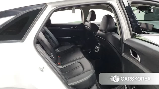 Kia The New K5 3rd generation 2024 Белый из Кореи, фото 3