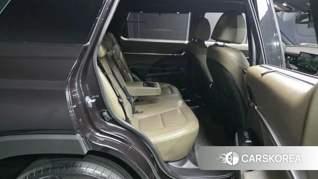 Ssangyong Torres 2023 Черный из Кореи, фото 3