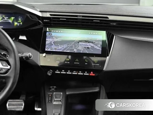 Peugeot 308 Third generation 2023 Белый из Кореи, фото 3