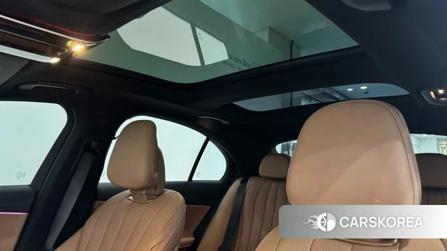 Mercedes-Benz E-Class W214 2024 Белый из Кореи, фото 3