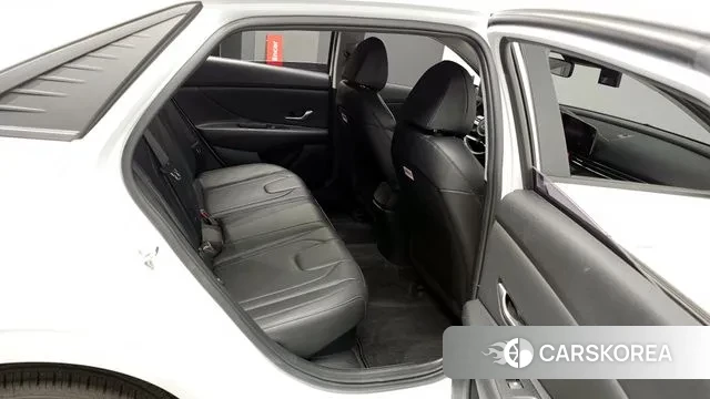 Hyundai Avante Hybrid (CN7) 2022 Белый из Кореи, фото 3