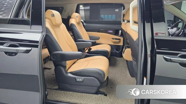Kia Carnival 4th generation 2023 Черный из Кореи, фото 3