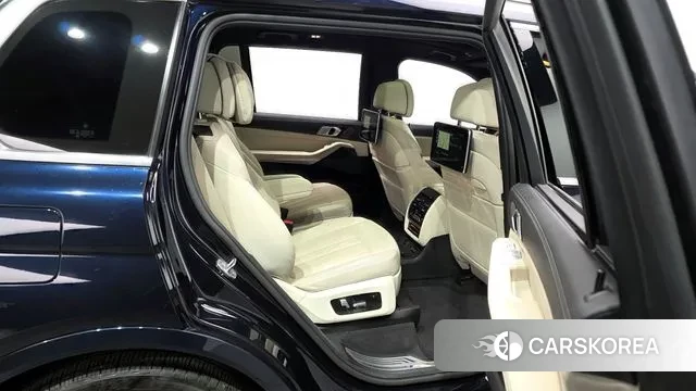 BMW X7 (G07) 2021 Черный из Кореи, фото 3