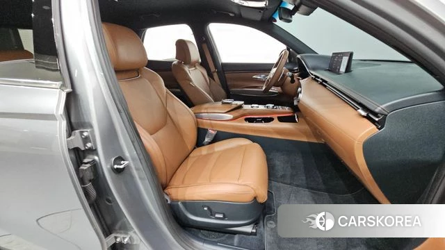Genesis GV70 2022 Серебристо-серый из Кореи, фото 3