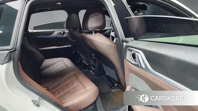 BMW 4 Series (G22) 2024 Белый из Кореи, фото 3