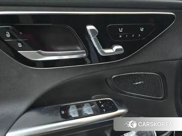 Mercedes-Benz C-Class W206 2024 Черный из Кореи, фото 3