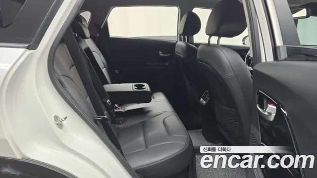 Kia Niro 2018 Белый из Кореи, фото 3