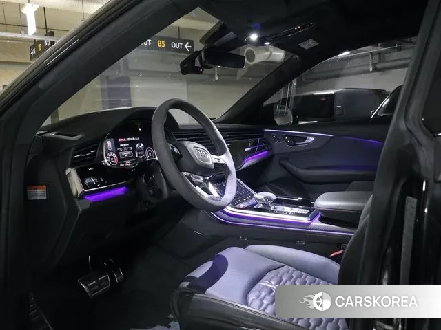 Audi RSQ8 (4M) 2025 Черный из Кореи, фото 3