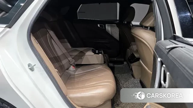 Kia K8 Hybrid 2023 Белый из Кореи, фото 3