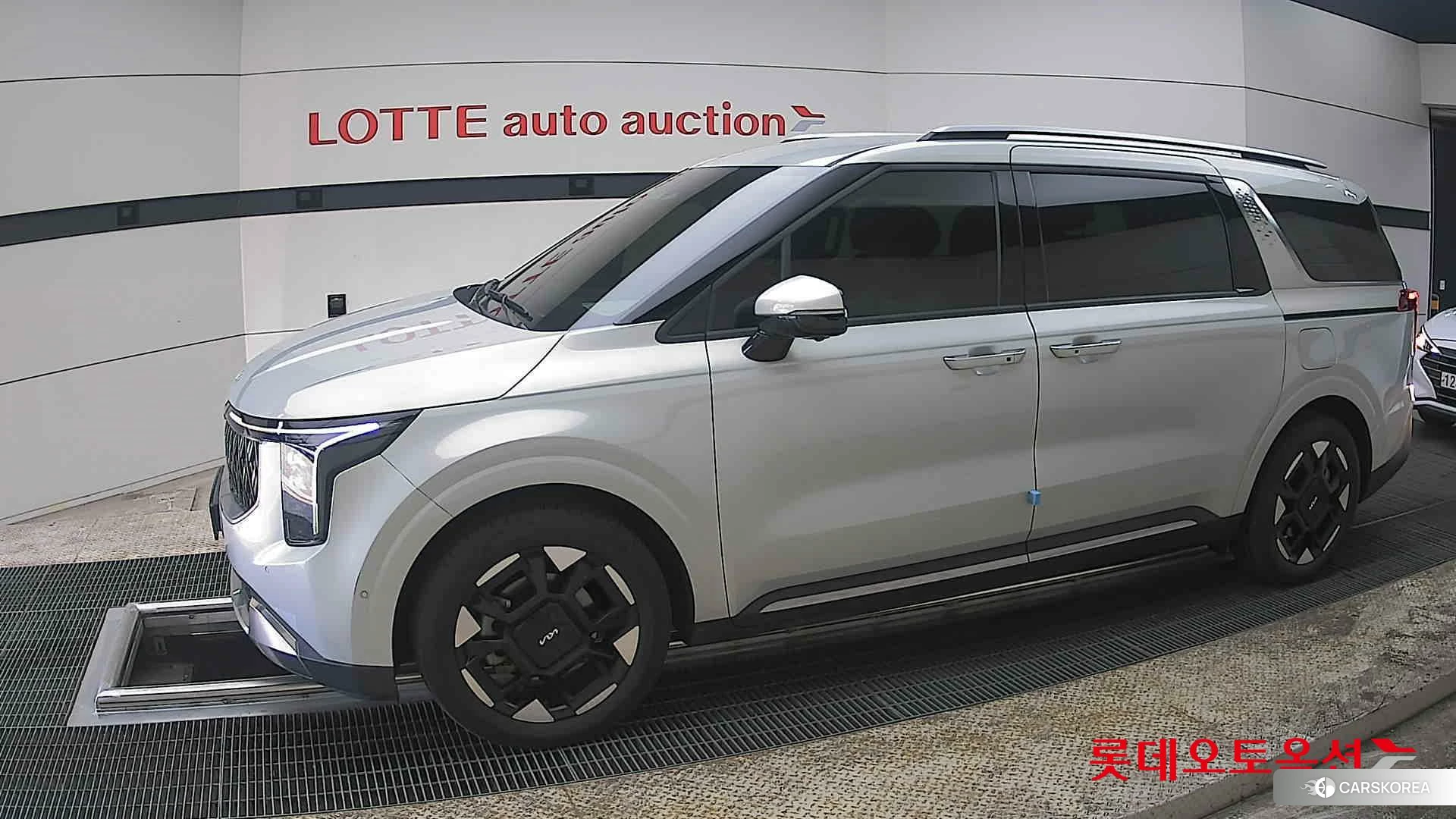 Kia Carnival Hybrid 2024 Другое из Кореи, фото 3