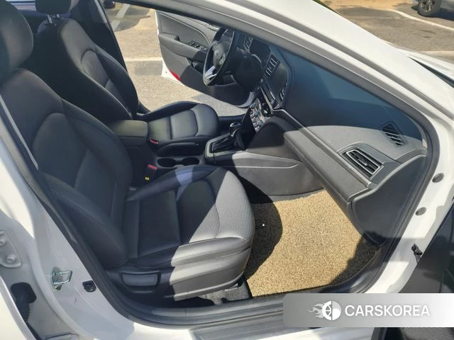 Hyundai The New Avante AD 2019 Белый из Кореи, фото 3