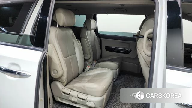 Kia The New Carnival 2018 Белый из Кореи, фото 3