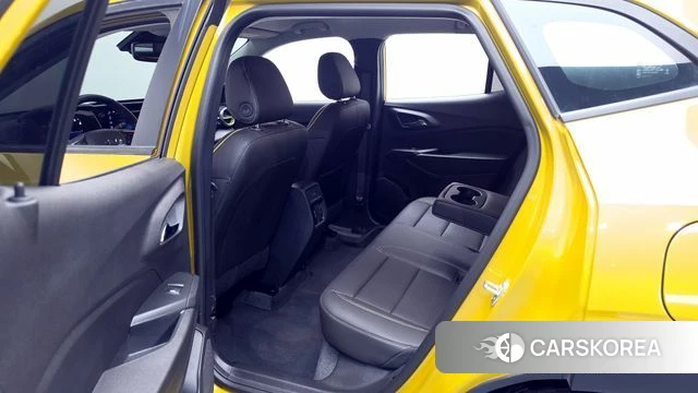 Chevrolet (GM Daewoo) Trax Crossover 2025 Желтый из Кореи, фото 3
