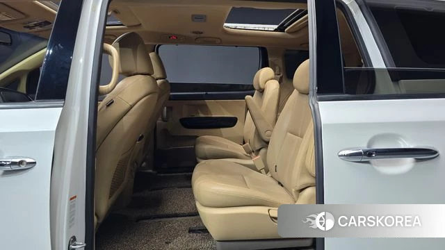 Kia The New Carnival 2018 Белый из Кореи, фото 3
