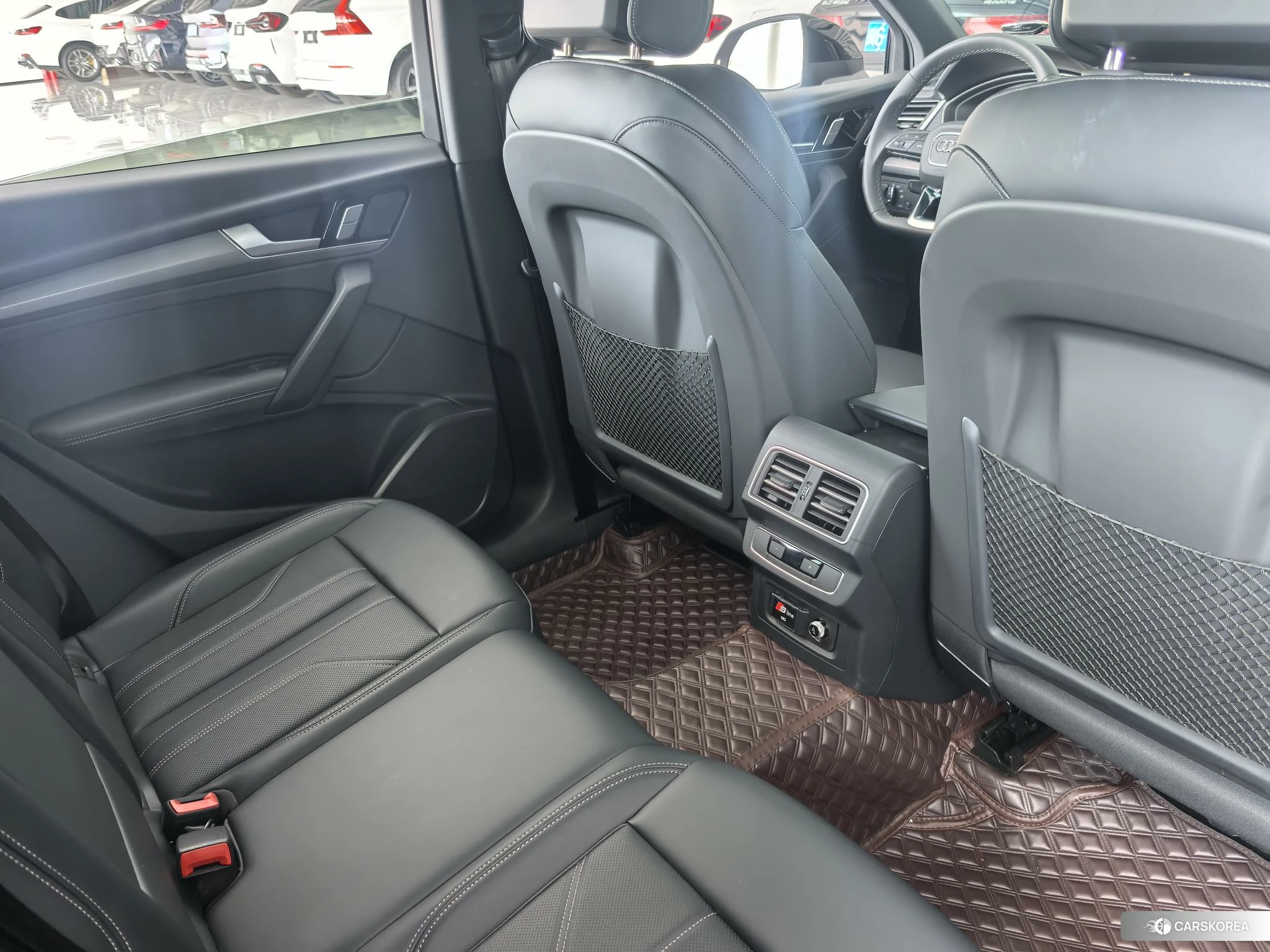 Audi Q5L 2024 Черный из Китая, фото 3