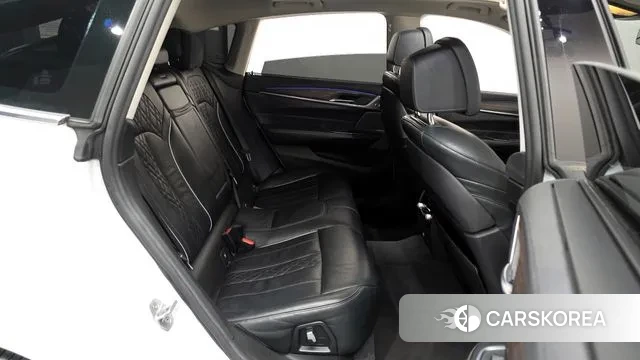 BMW 6 Series GT (G32) 2018 Белый из Кореи, фото 3