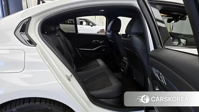 BMW 3 Series (G20) 2022 Белый из Кореи, фото 3