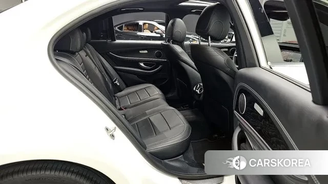 Mercedes-Benz E-Class W213 2020 Белый из Кореи, фото 3