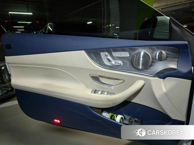 Mercedes-Benz E-Class W213 2022 Белый из Кореи, фото 3