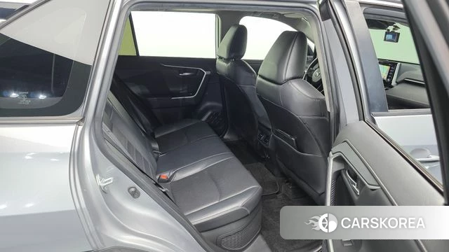 Toyota RAV4 5th Generation 2019 Серебряный из Кореи, фото 3