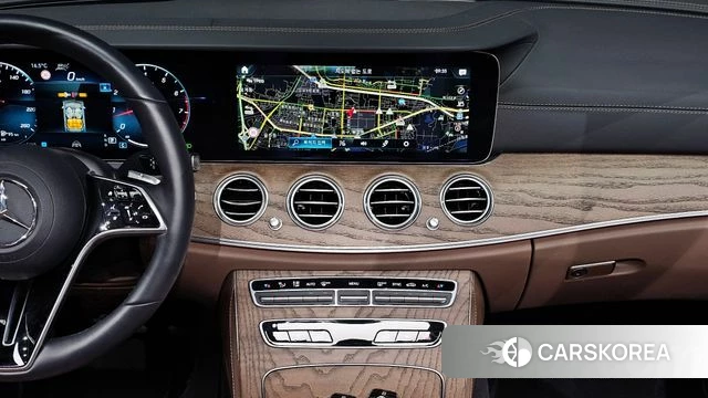 Mercedes-Benz E-Class W213 2022 Белый из Кореи, фото 3
