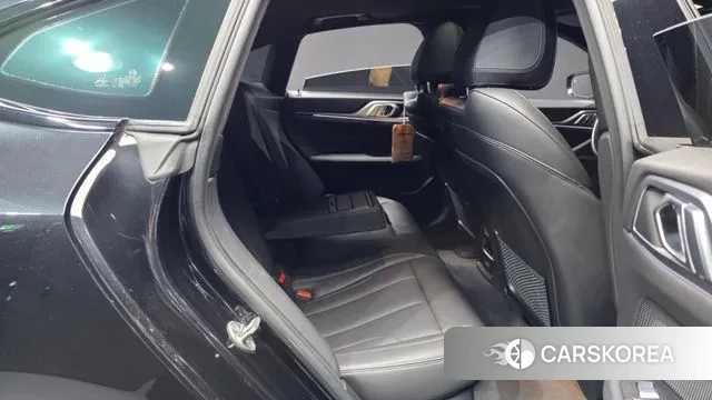 BMW i4 2022 Черный из Кореи, фото 3