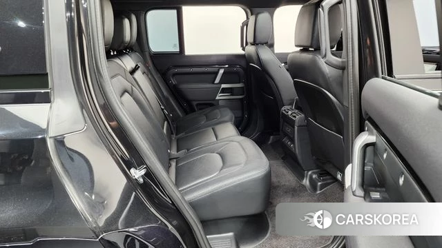 Land Rover Defender (L663) 2022 Черный из Кореи, фото 3