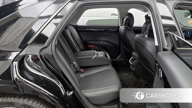 Hyundai Grandeur Hybrid (GN7) 2023 Черный из Кореи, фото 3