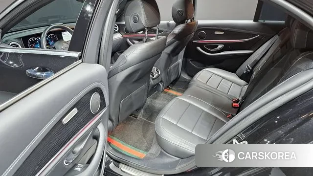 Mercedes-Benz E-Class W213 2021 Черный из Кореи, фото 3