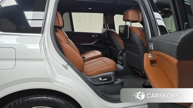 BMW X7 (G07) 2021 Белый из Кореи, фото 3