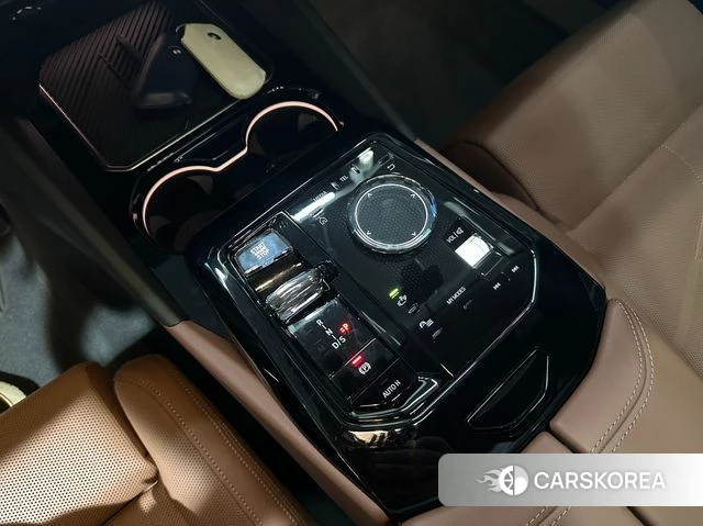 BMW 5 Series (G60) 2024 Черный из Кореи, фото 3