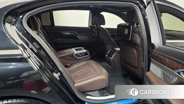 BMW 7 Series (G11) 2018 Черный из Кореи, фото 3