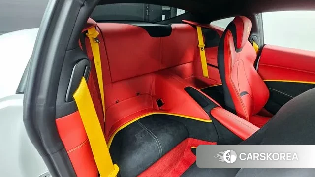 Ferrari Rome 2023 Белый из Кореи, фото 3