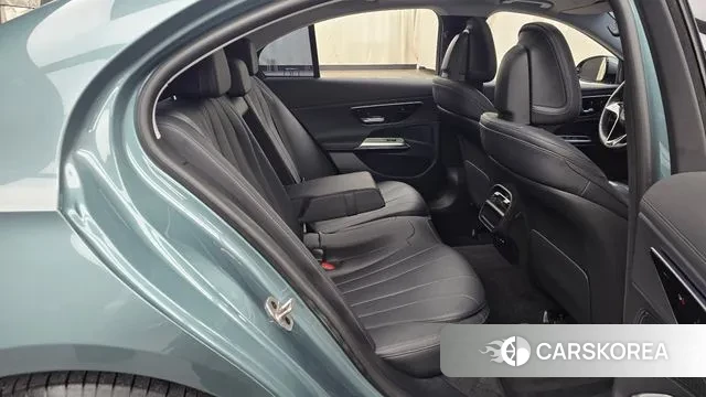 Mercedes-Benz E-Class W214 2024 Синий нефрит из Кореи, фото 3