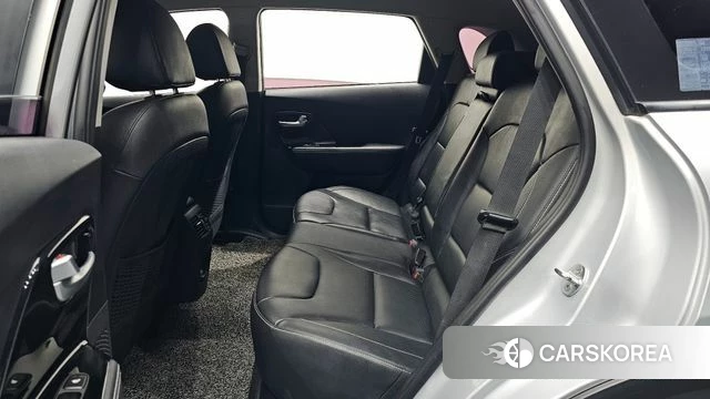 Kia Niro EV 2021 Серебряный из Кореи, фото 3