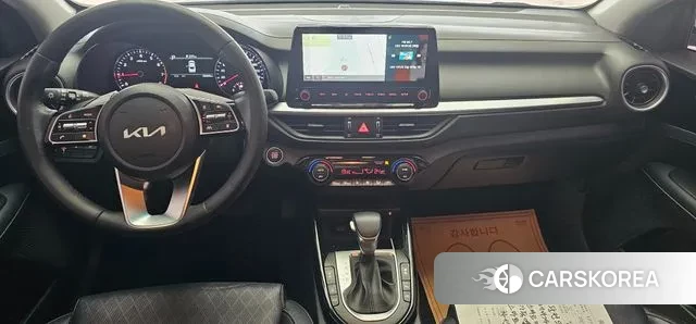 Kia The New K3 2nd generation 2021 Белый из Кореи, фото 3