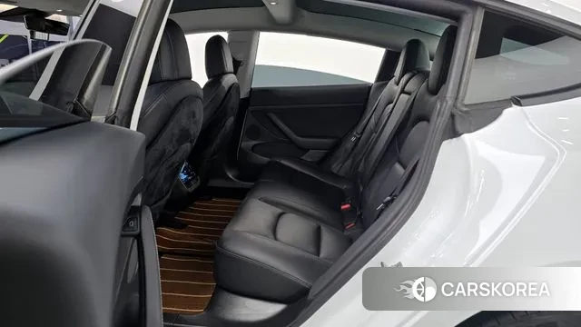 Tesla Model 3 2021 Белый из Кореи, фото 3