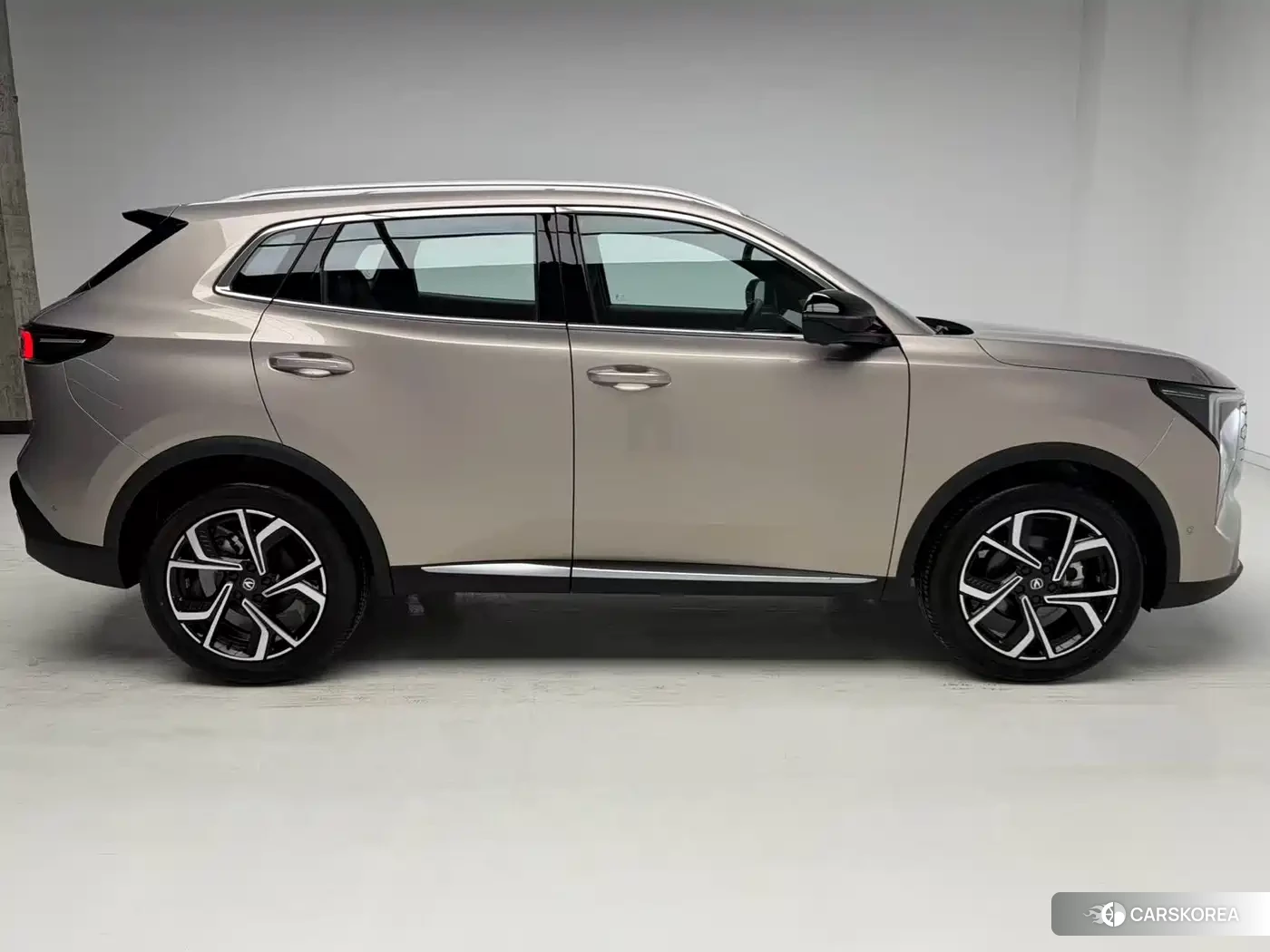 Chang'an CS55PLUS 2025 Champagne/brown из Китая, фото 3