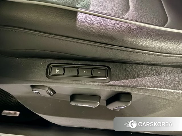 Volkswagen Tiguan second Generation 2022 Белый из Кореи, фото 3