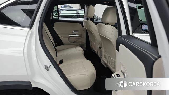 Mercedes-Benz GLA - Class H247 2021 Белый из Кореи, фото 3