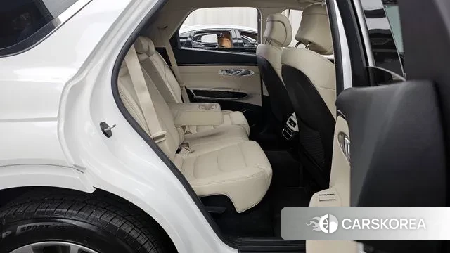 Genesis GV70 2023 Белый из Кореи, фото 3