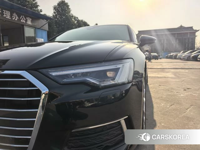 Audi A6L 2021 Черный из Китая, фото 3
