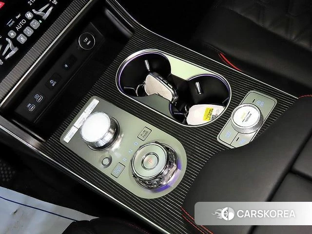 Genesis GV80 Coupe 2024 Белый из Кореи, фото 3