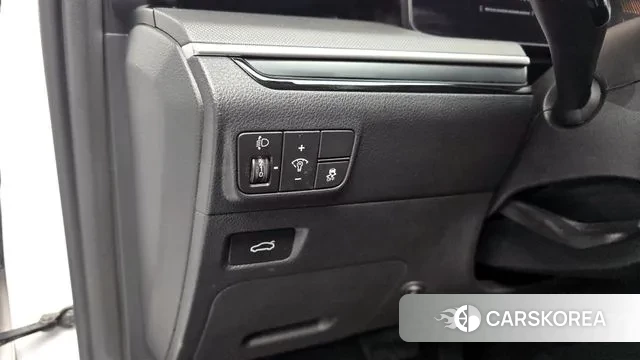 Kia The New K5 3rd generation 2024 Белый из Кореи, фото 3